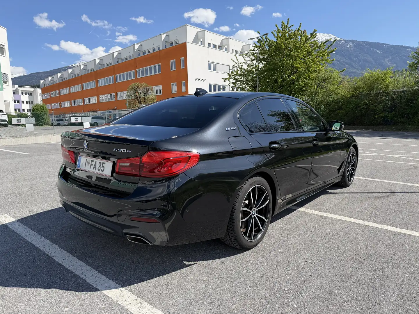 BMW 530 e iPerformance, M-Paket/HUD/360/ACC/Harman uvm.. Schwarz - 2