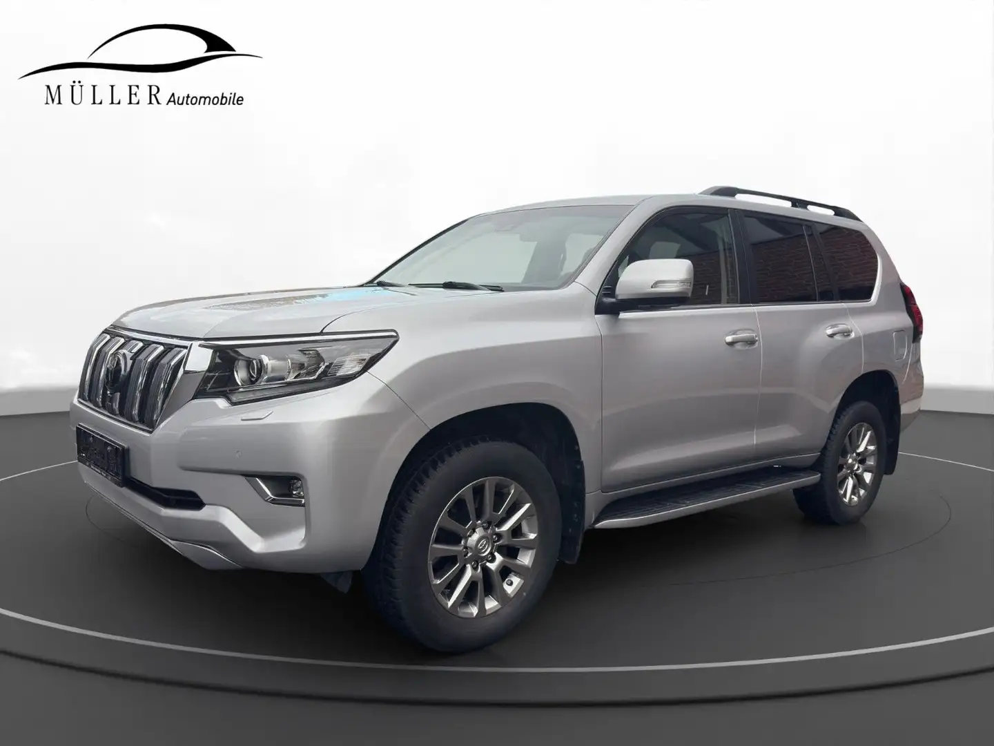 Toyota Land Cruiser Executive 360 Grad Kamera Silber - 1