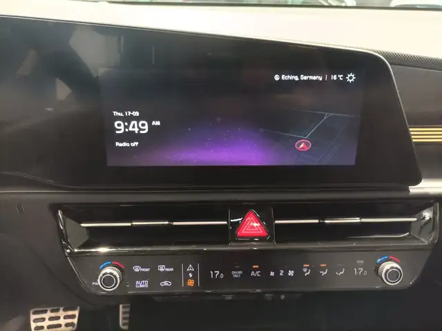 Kia E-Niro view 12