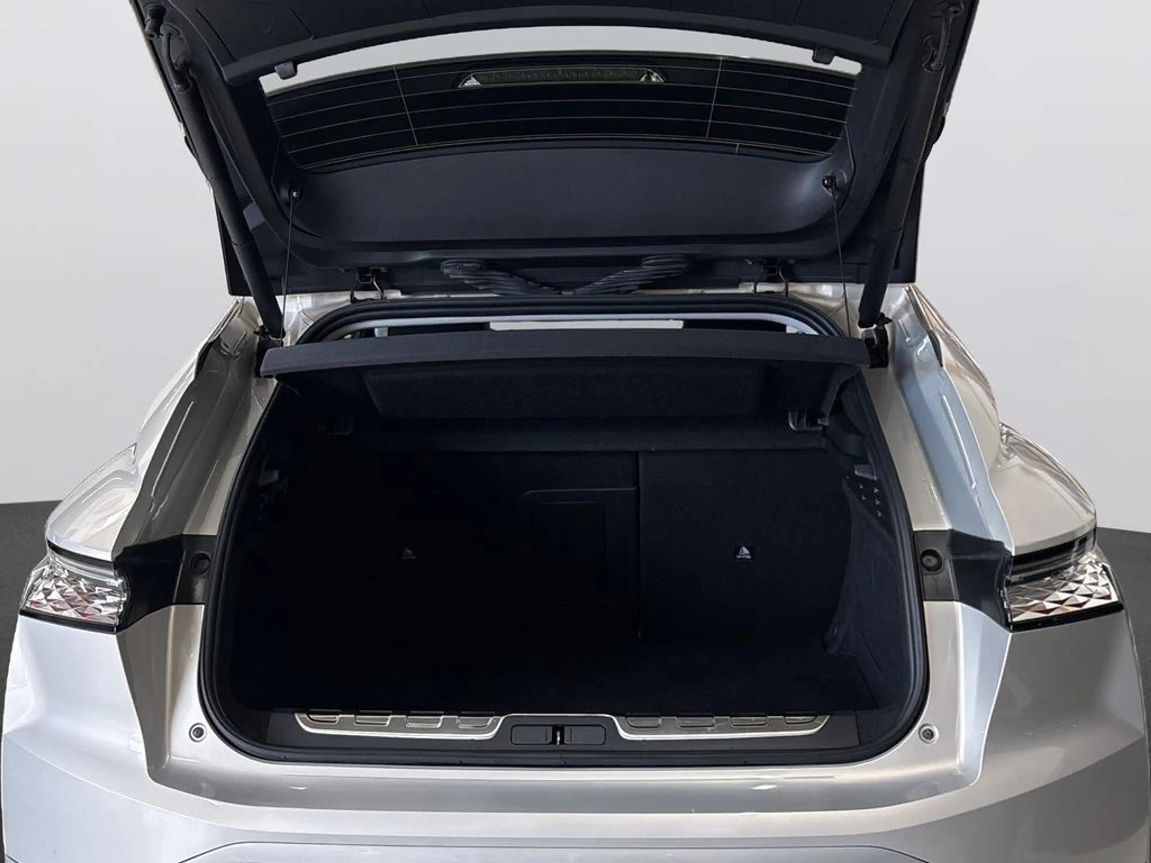 DS Automobiles DS 4 DS4 E-Tense Hybrid 225 Rivoli — photo 7