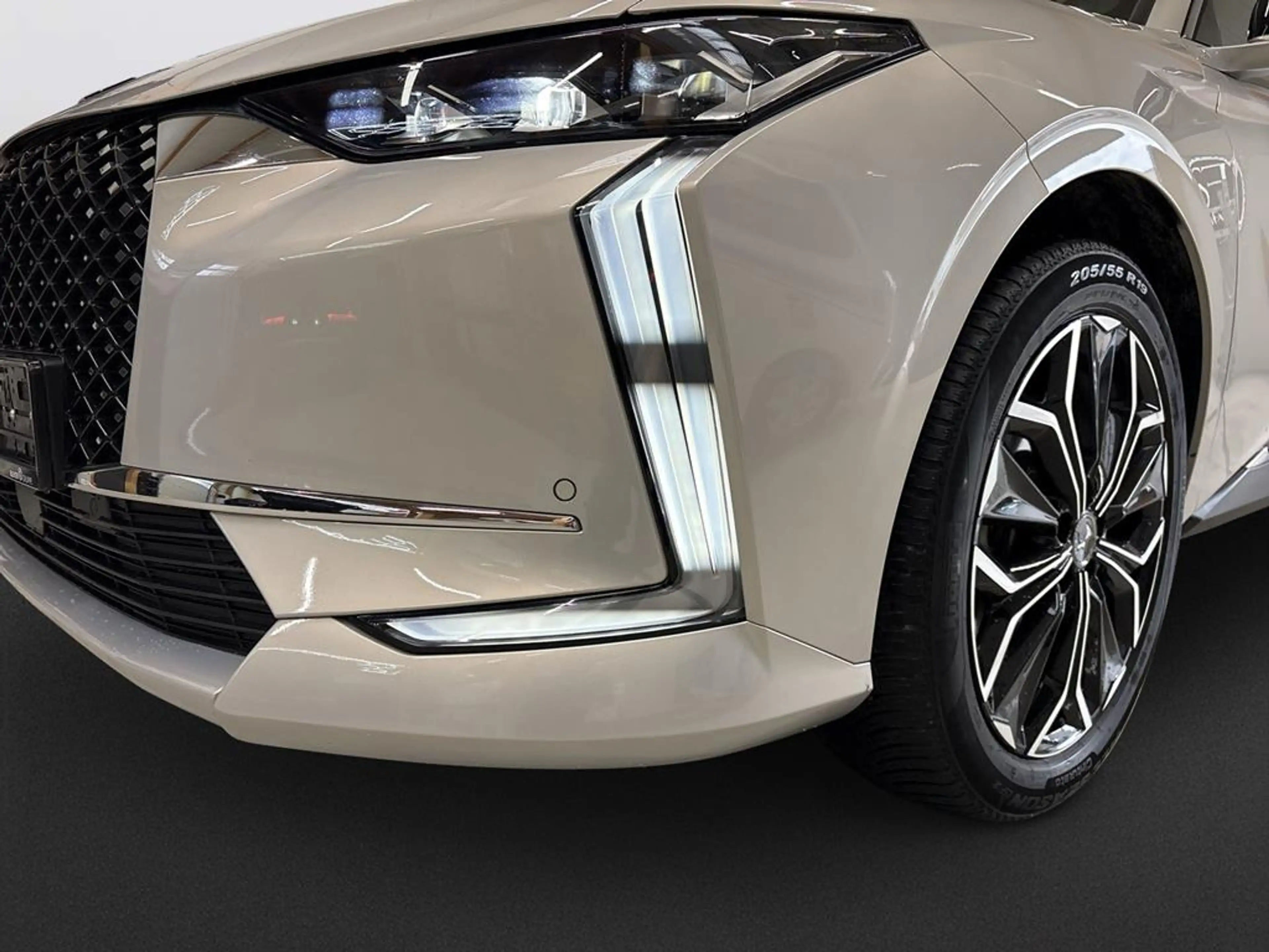 DS Automobiles DS 4 DS4 E-Tense Hybrid 225 Rivoli — photo 9