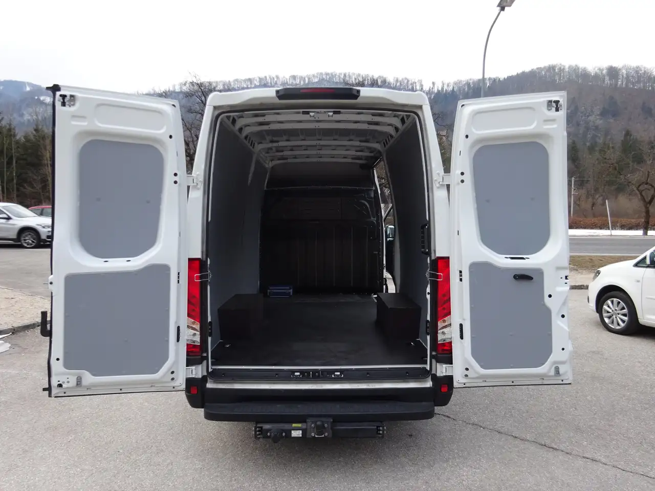 Iveco Daily 2021 — фото 10