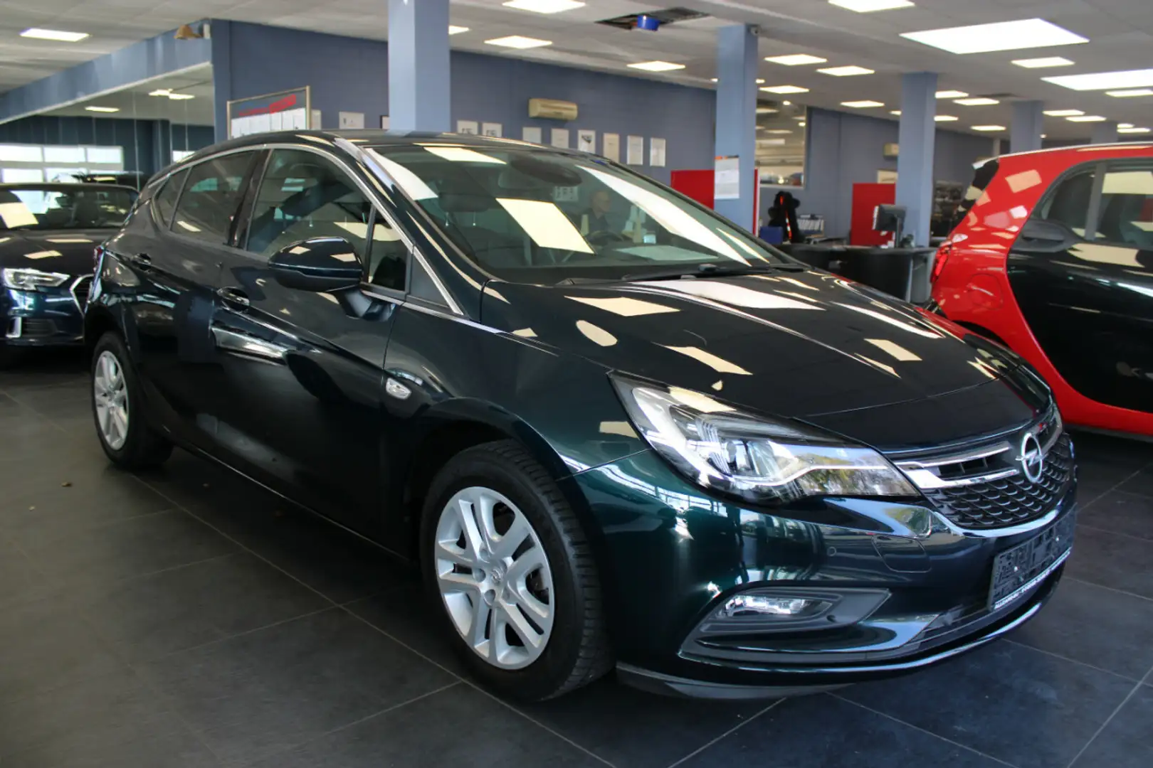 Opel Astra 1.4 Turbo Edition Innov Leder-Navi Grün - 1
