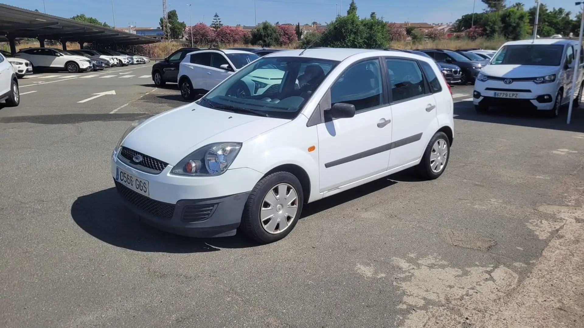 Ford Fiesta 1.4TDCI Ambiente Weiß - 1