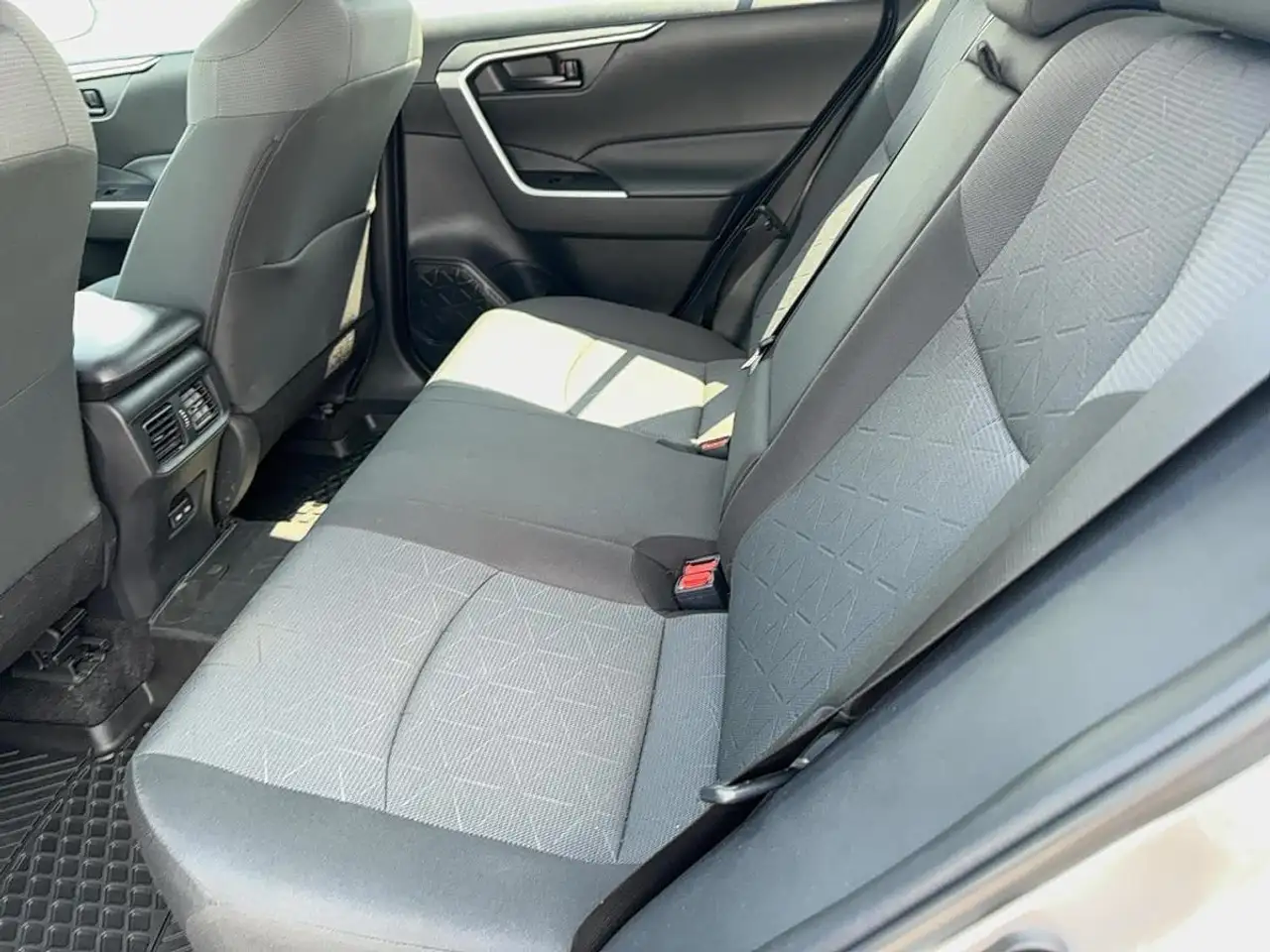 Toyota RAV 4 photo Toyota RAV 4