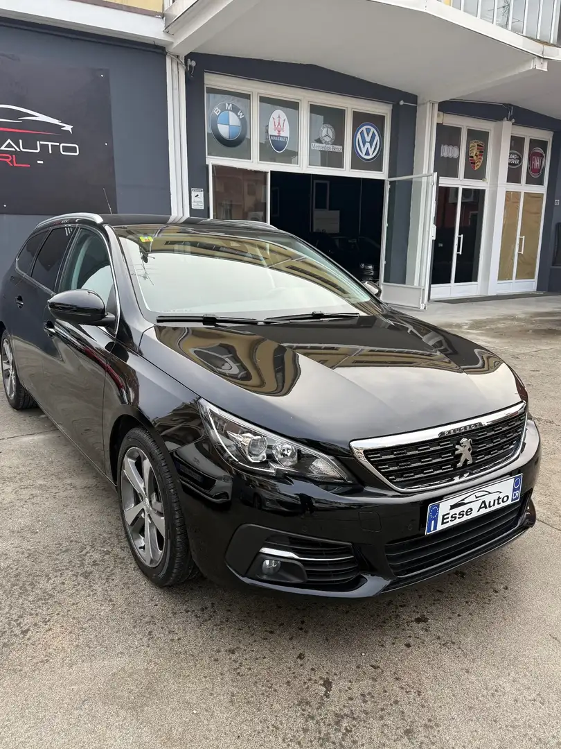 Peugeot 308 308 BlueHDi 130 S&S Allure Schwarz - 2