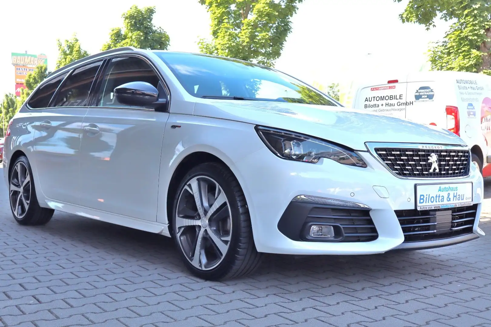 Peugeot 308 SW 1.6 PureTech GT EAT8 !LED+Navi+Alcantara! Wit - 2