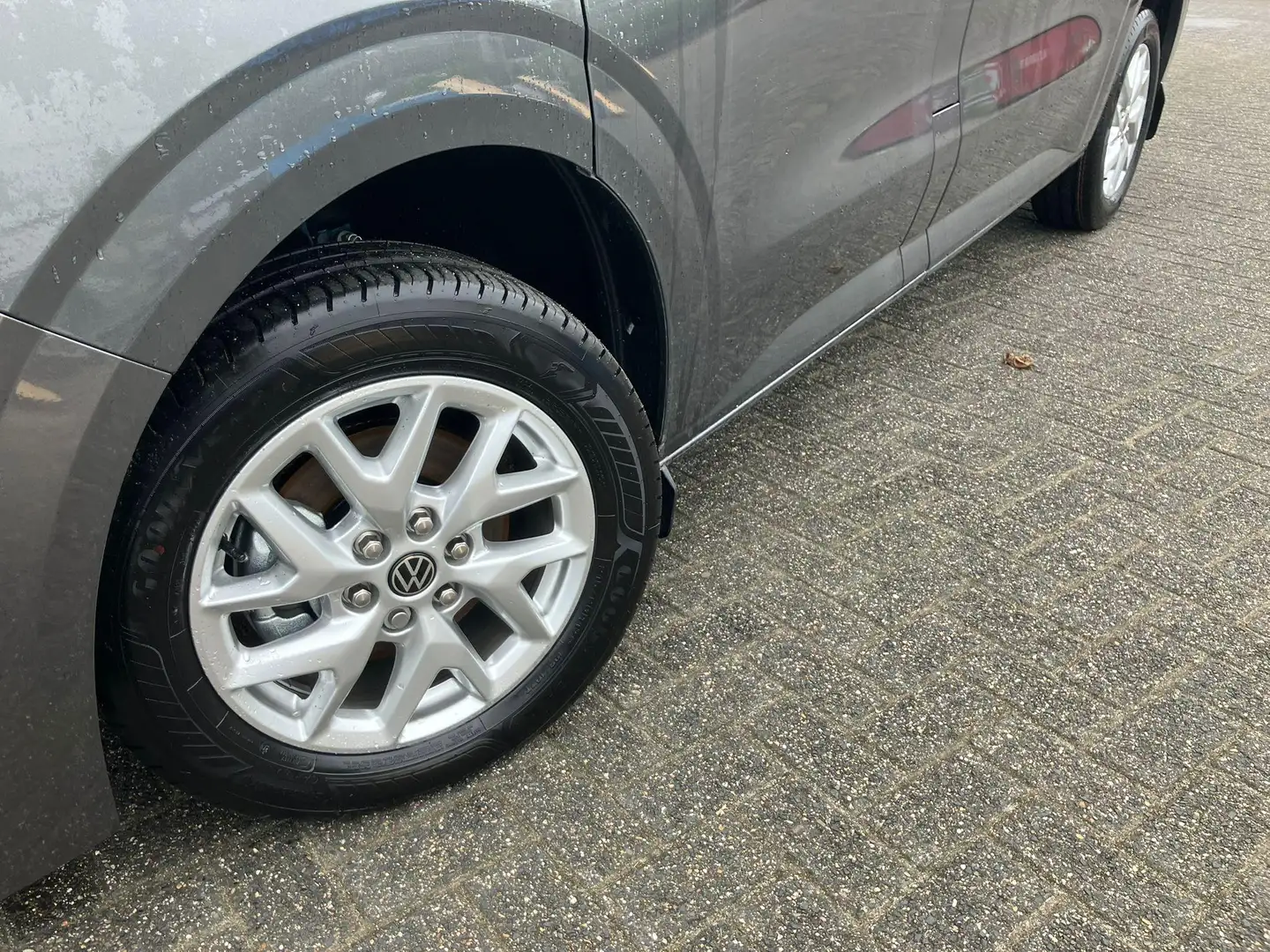 Volkswagen Transporter Bedrijfswagens 2.0 TDI L1H1 28 Bulli Grijs - 2