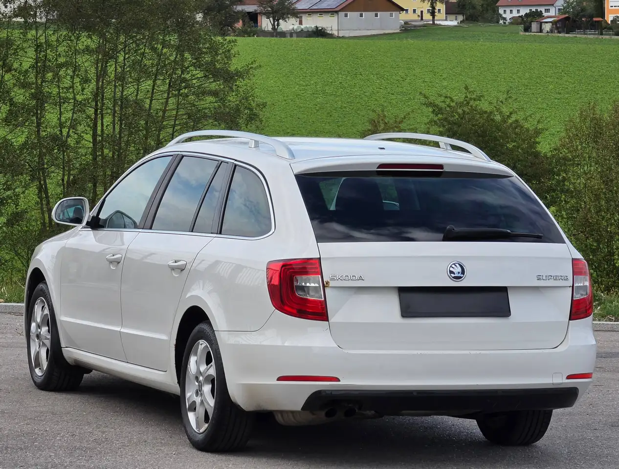 Skoda Superb Ambition – Bild 4