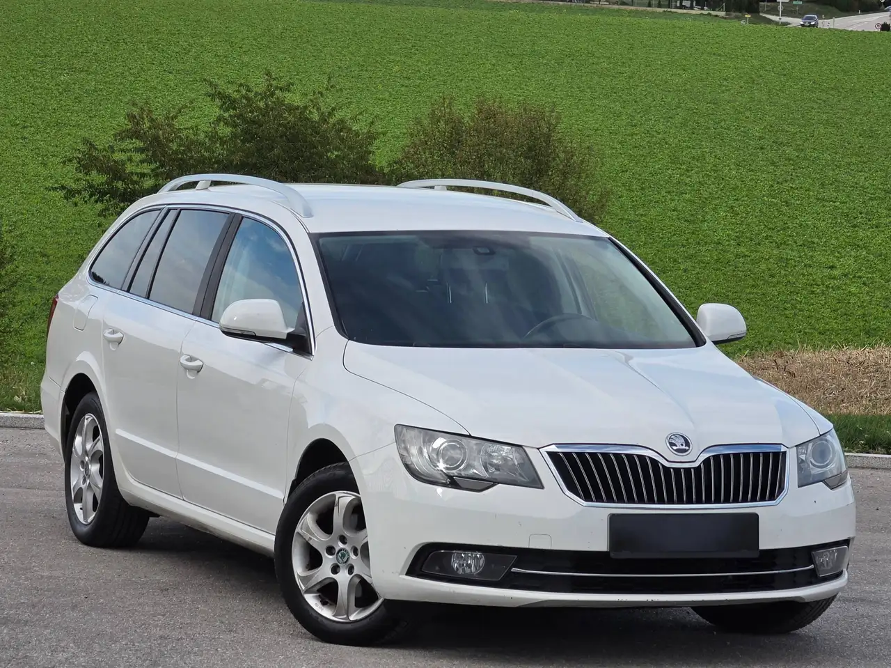 Skoda Superb Ambition – Bild 3
