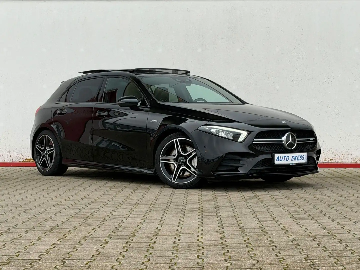 Mercedes-Benz A 35 AMG 4Matic ACC*Burmester*Night-Paket*PANO Schwarz - 1