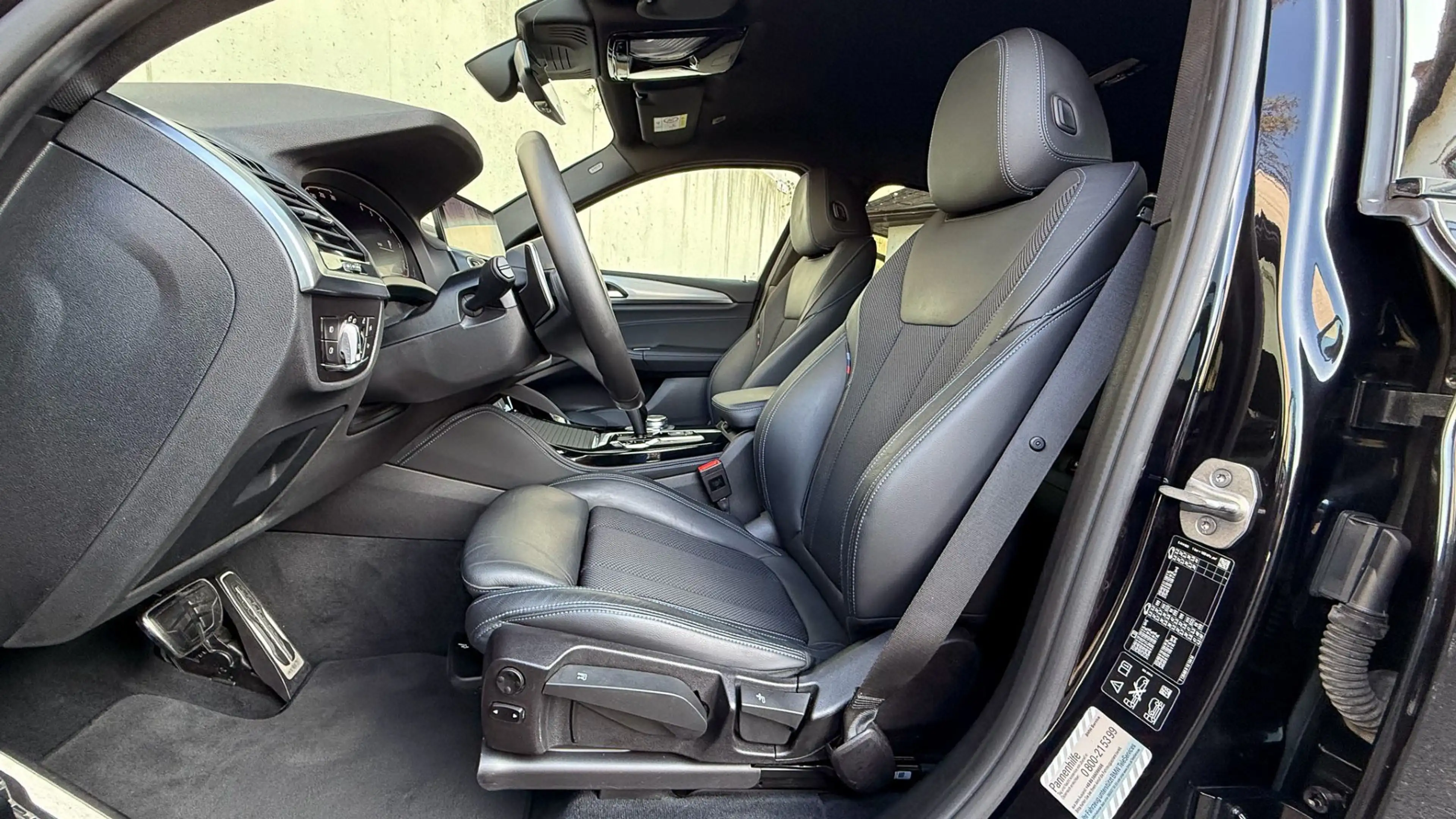 BMW X4 xDrive 20d M-Sportpaket — photo 13