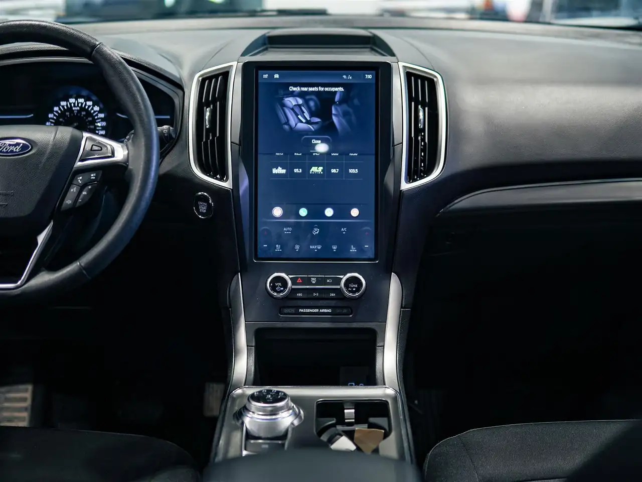 Ford Edge снимка Ford Edge