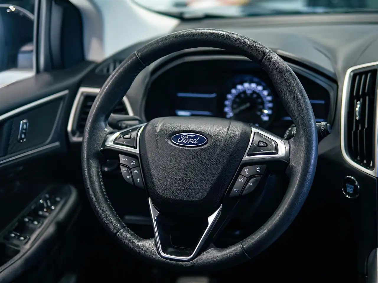 Ford Edge снимка Ford Edge