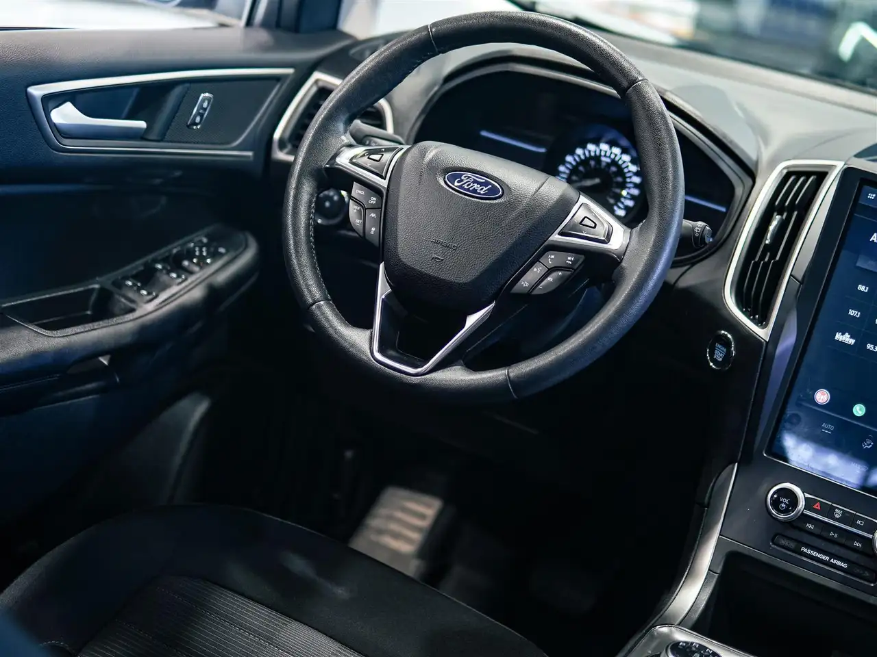 Ford Edge снимка Ford Edge
