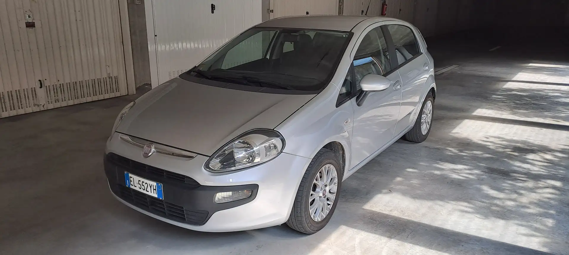 Fiat Punto Evo Punto III 2009 Evo 5p 1.2 Active s Stříbrná - 1