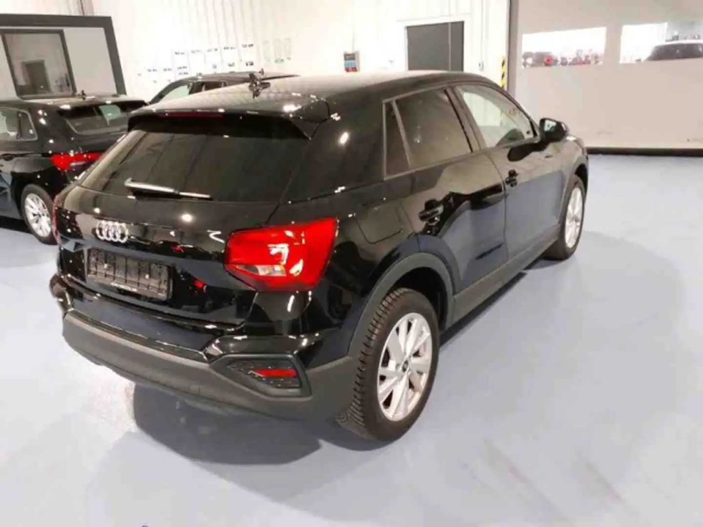 Audi Q2 35 1.5 TFSI DSG NAVI+PDC+SHZ+RKAM+elHK Klima Navi Schwarz - 2