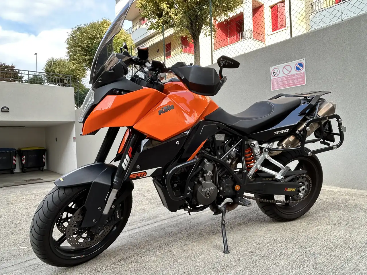 KTM 990 Supermoto