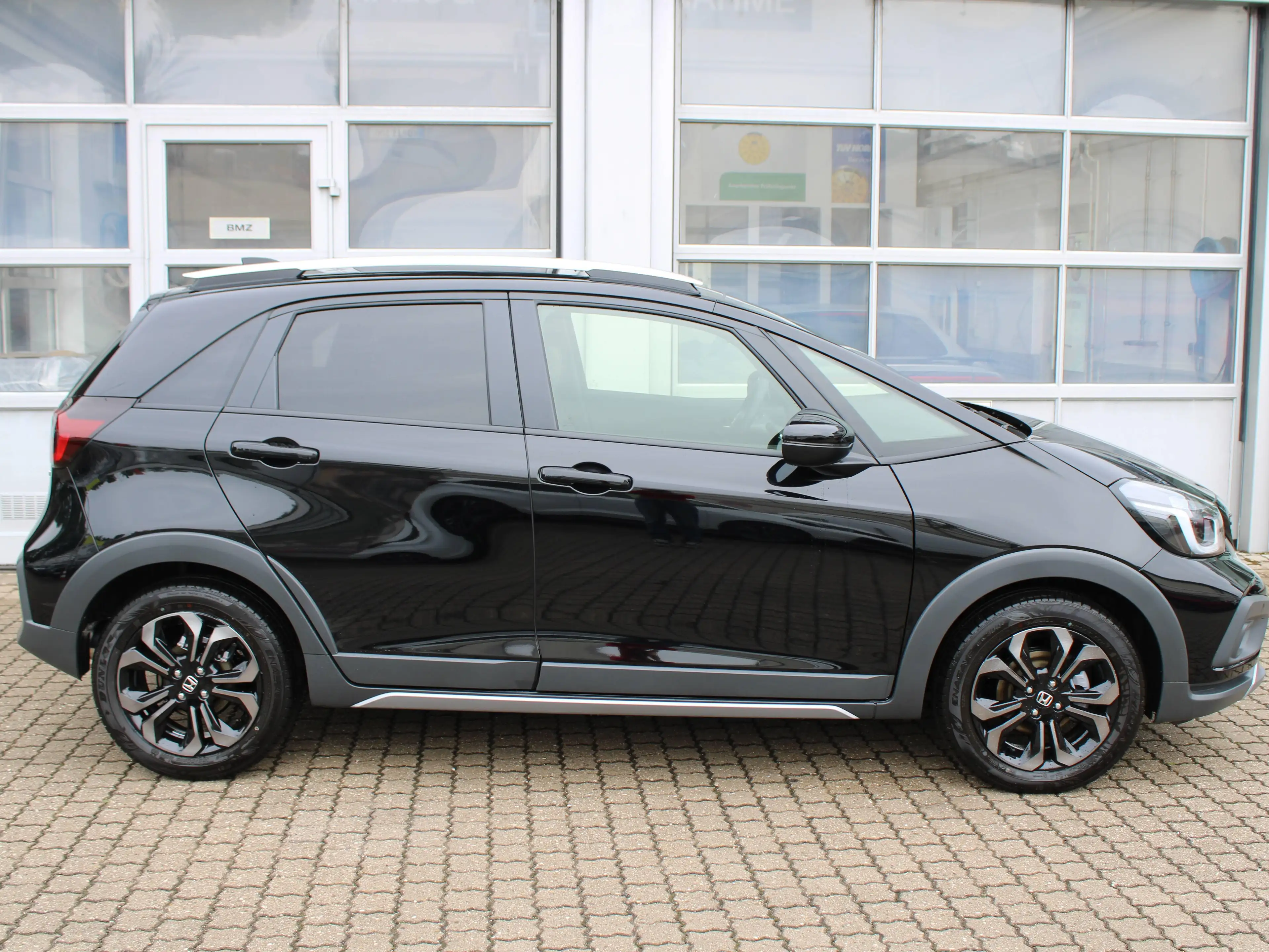 Honda Jazz 1.5 i-MMD Hybrid Crosstar Advance — photo 3