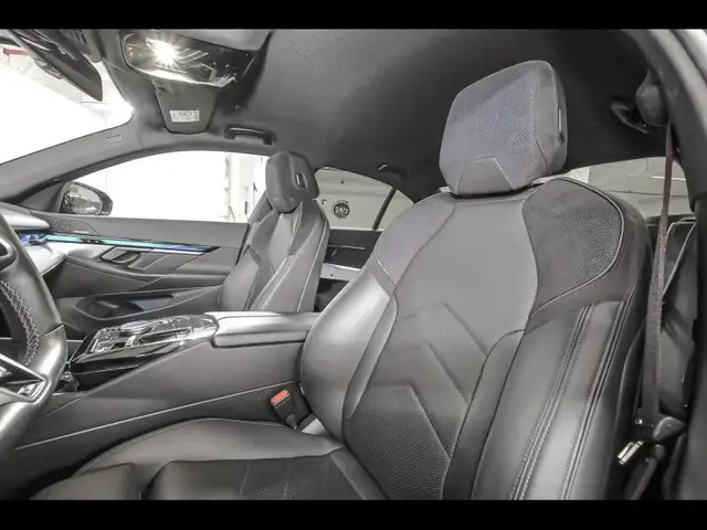 BMW I5 view 21