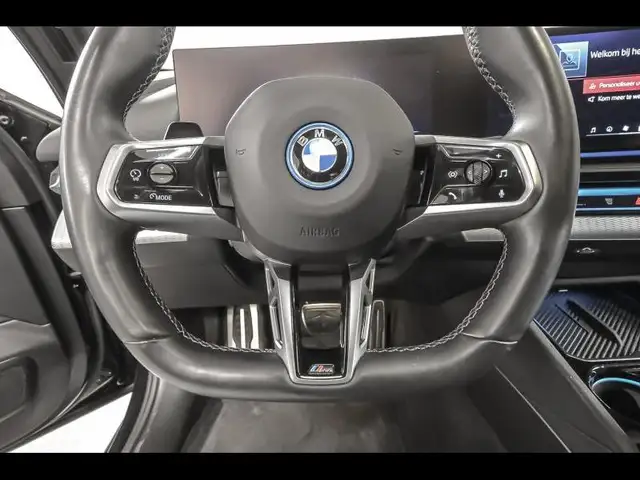 BMW I5 view 9
