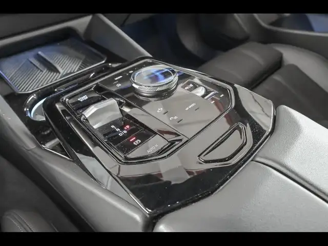 BMW I5 view 11