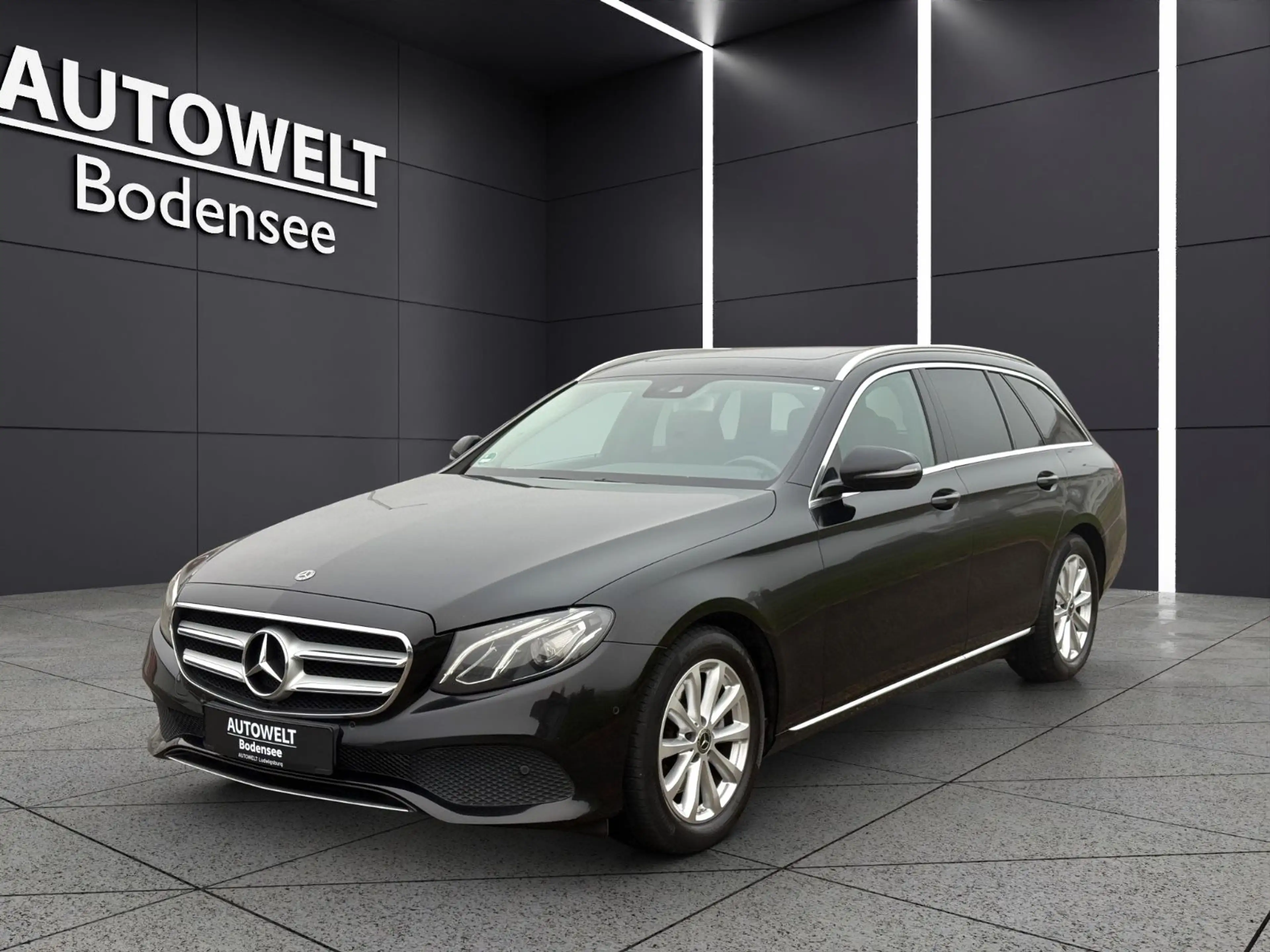 Mercedes-Benz E 220 d T 4Matic LED-NAVI-LEDER-KEYLESS-KAMERA