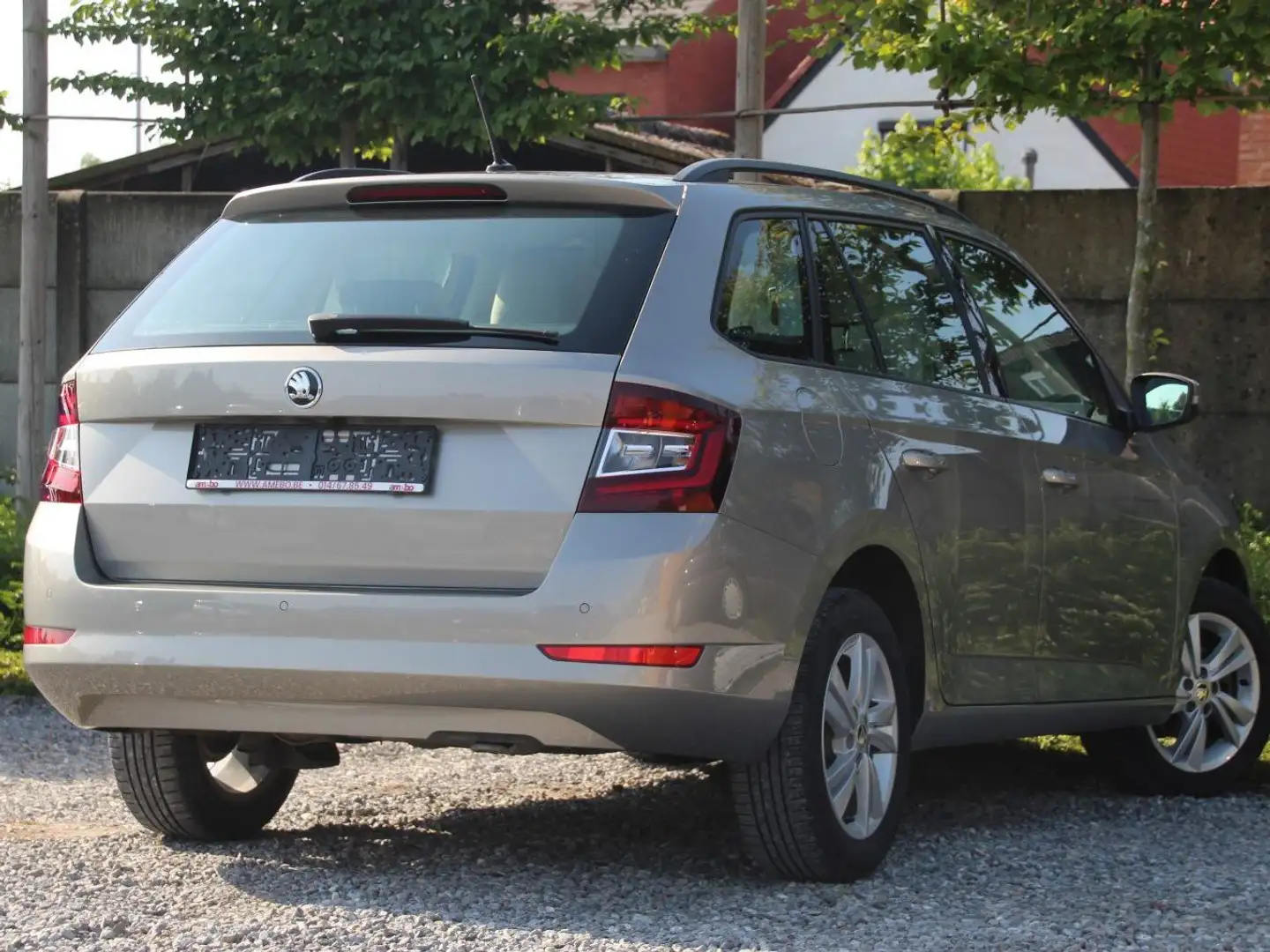 Skoda Fabia Fabia Combi 1.0 MPI Active - 2