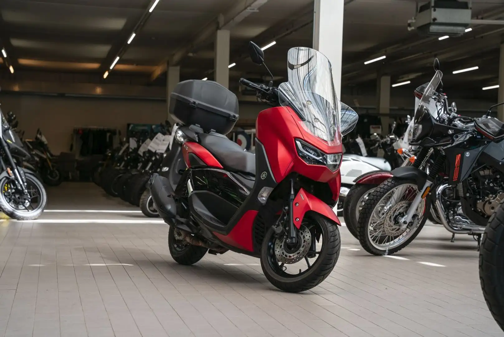 Yamaha NMAX 125 ABS,  1.Hand, unfallfrei, Lieferservice Rojo - 2