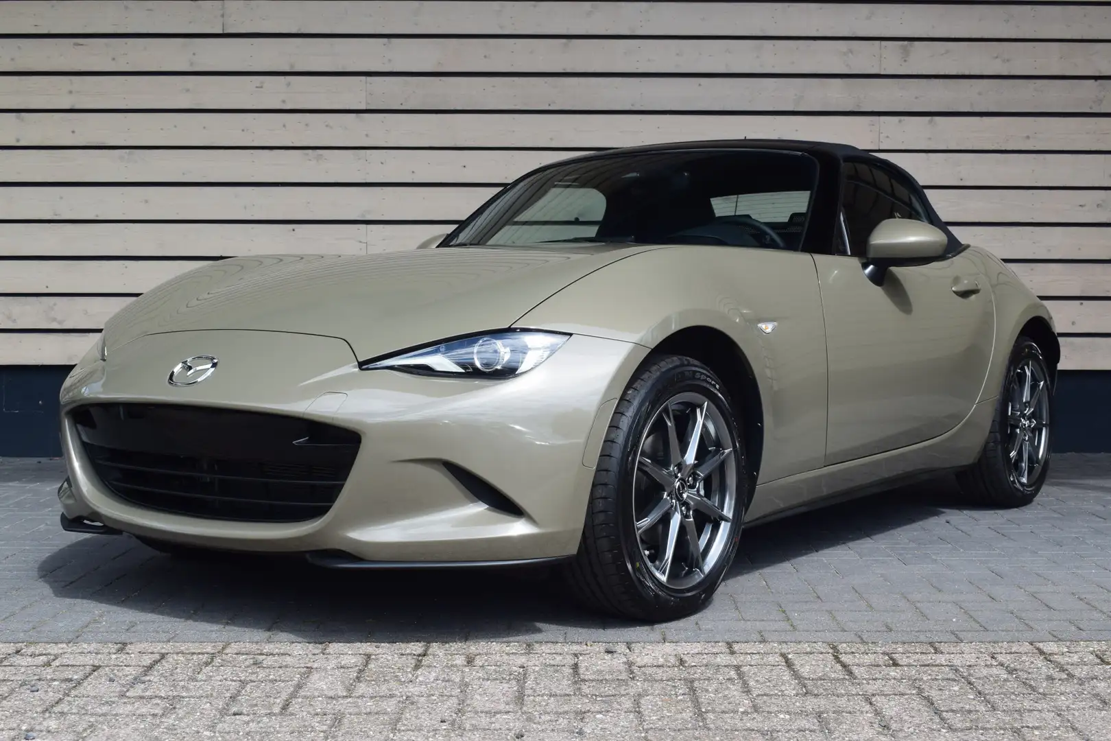 Mazda MX-5 1.5 SkyActiv-G 132 Exclusive-Line Groen - 2