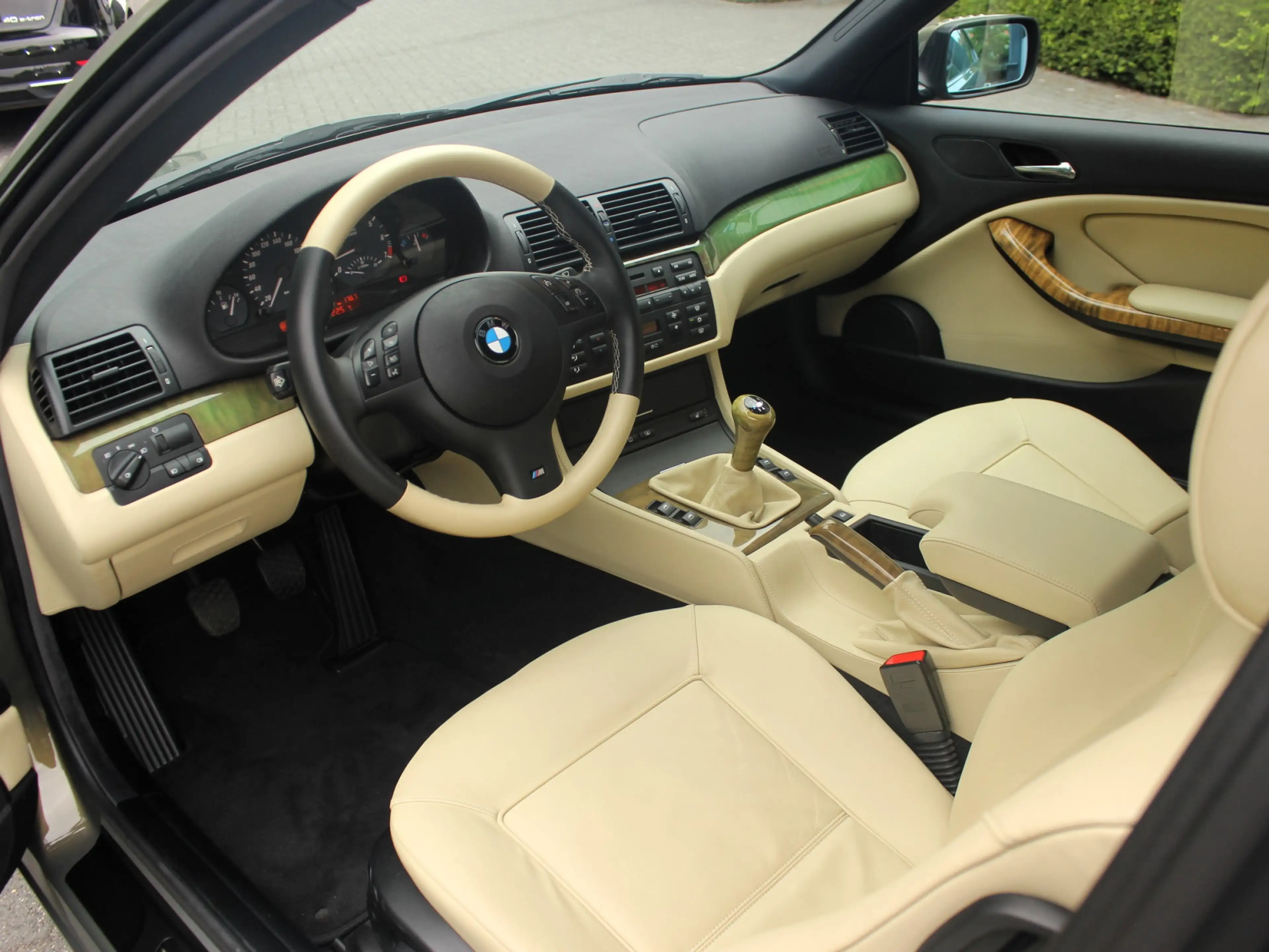 BMW 325 3-serie Coupé 325Ci Individual Special Executive C — photo 13