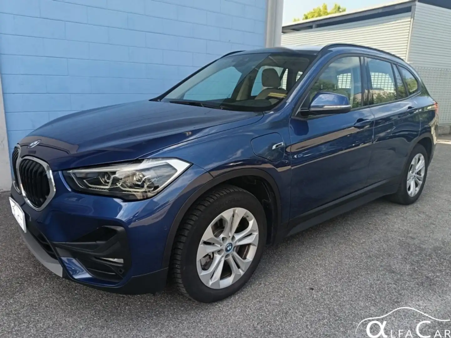 BMW X1 xDrive25e Business Advantage Blu/Azzurro - 1