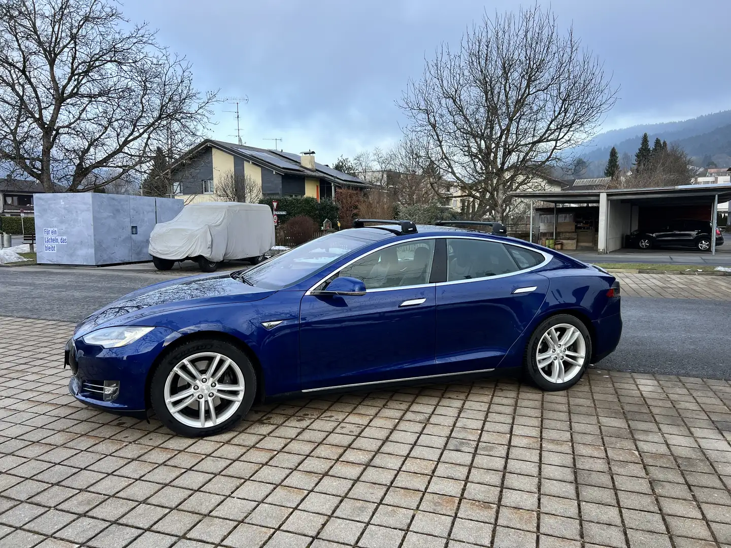 Tesla Model S 90D - 2