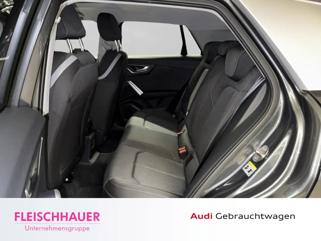 Audi Q2 35 TFSI S line MATRIX+PANO+NAVI+TEMPOMAT+AHK+PDC+S, миниатюра 10