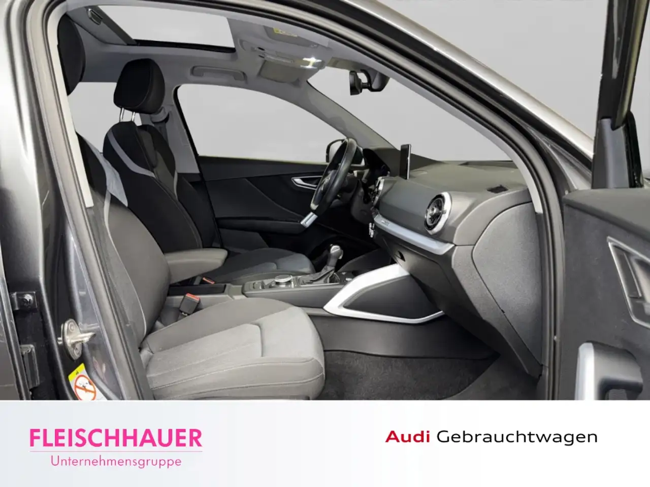 Audi Q2 35 TFSI S line MATRIX+PANO+NAVI+TEMPOMAT+AHK+PDC+S, миниатюра 17