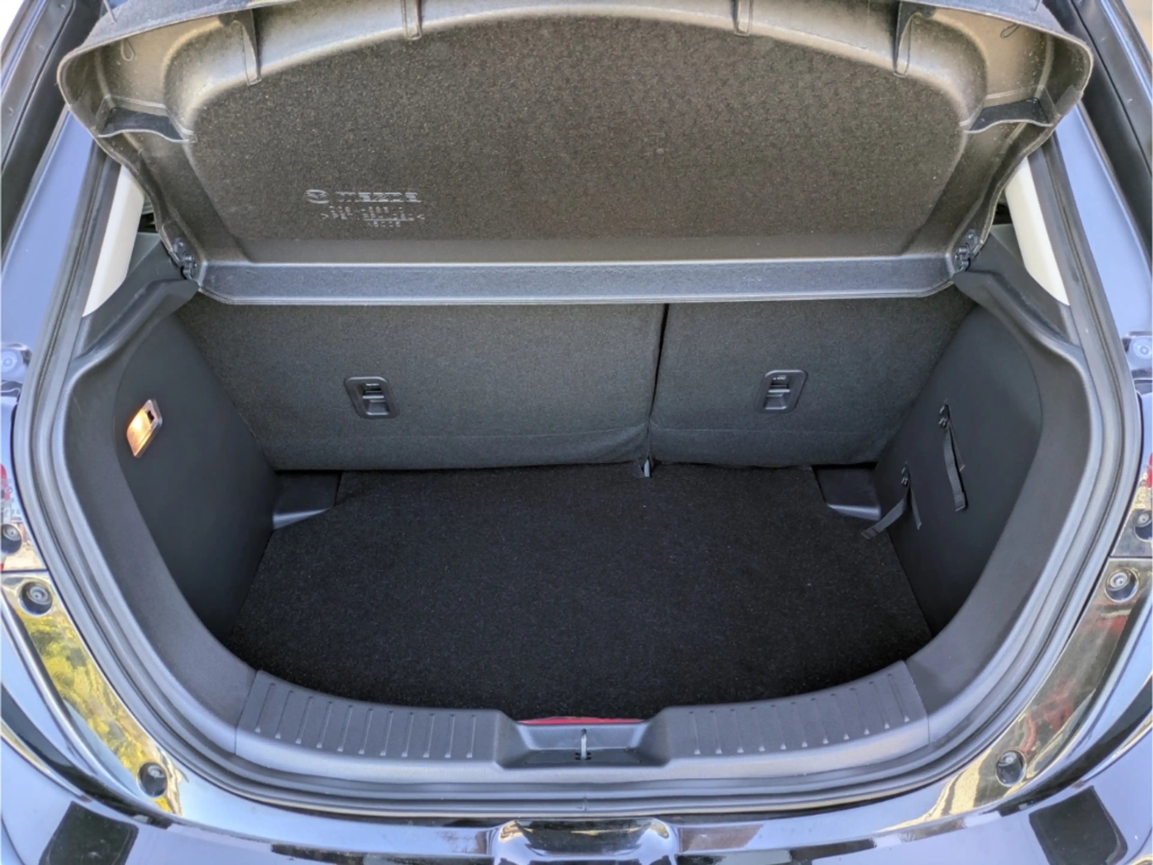 Mazda 2 Homura LED Apple CarPlay Klimaautom DAB SHZ Keyles — photo 14