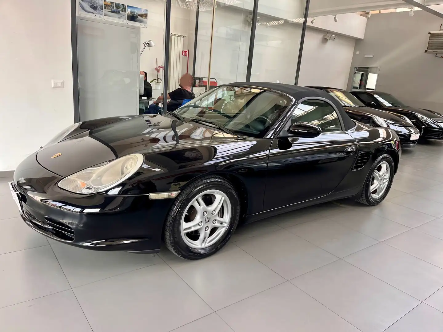 Porsche Boxster 2.7 228cv RESTYLING Noir - 1