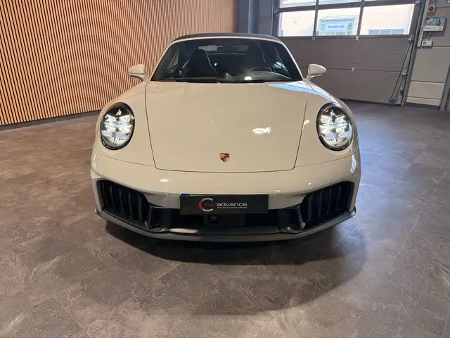 Porsche 992 911 Carrera GTS 992.2 GTS FULL LEDER