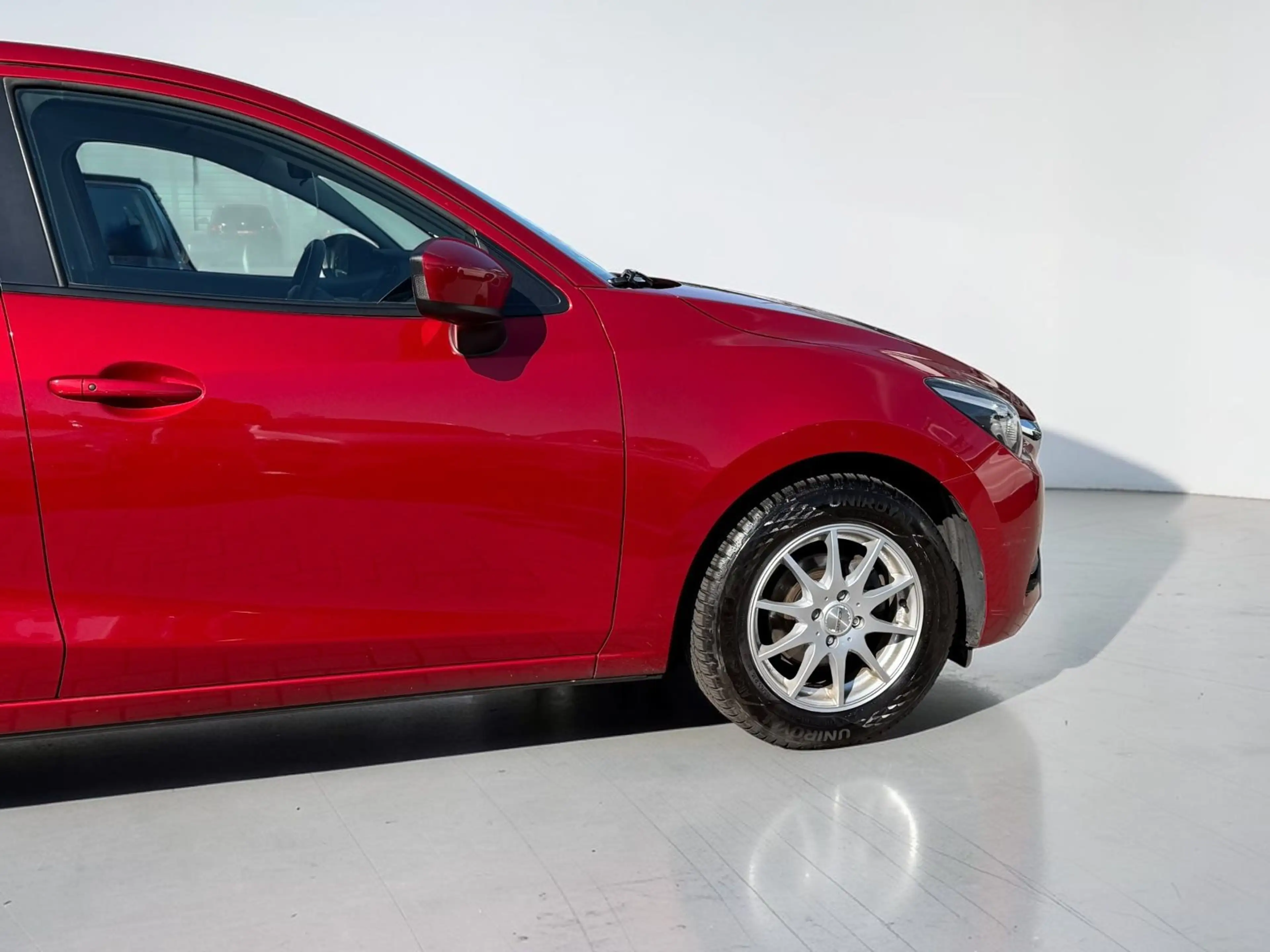 Mazda 2 Lim. White Edition HEAD-UP*KEYLESS*LED*NAVI*SZ — photo 7