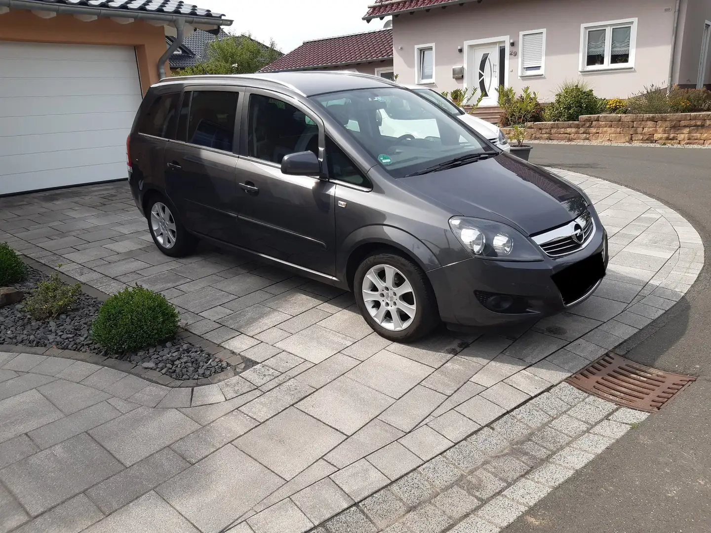 Opel Zafira 1.8 Design Edition - 2