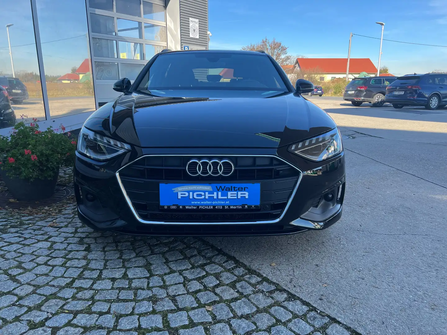 Audi A4 30 TDI Noir - 2