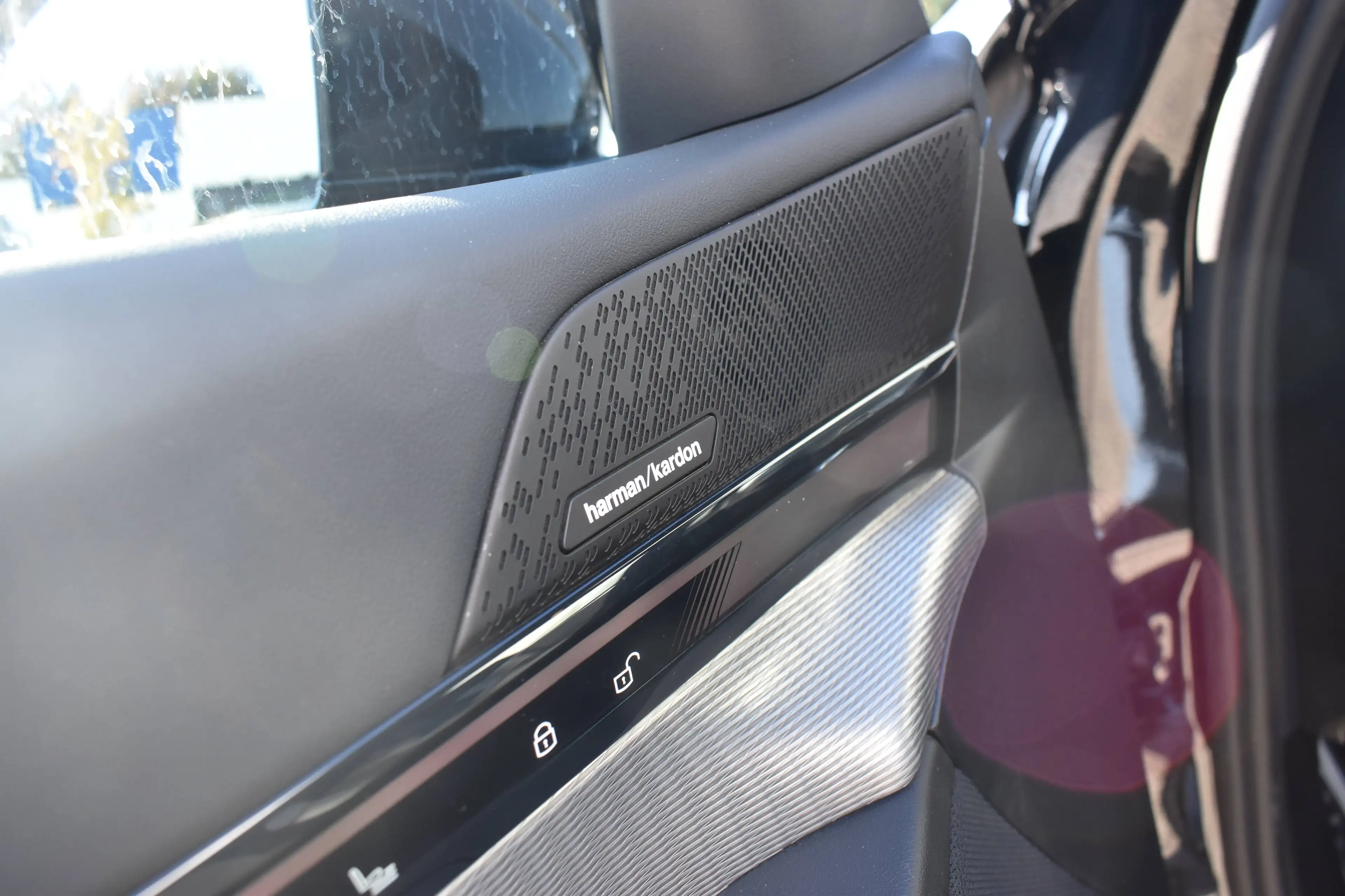 BMW i5 eDrive40 Pack M *Pano - Full Options * — photo 10