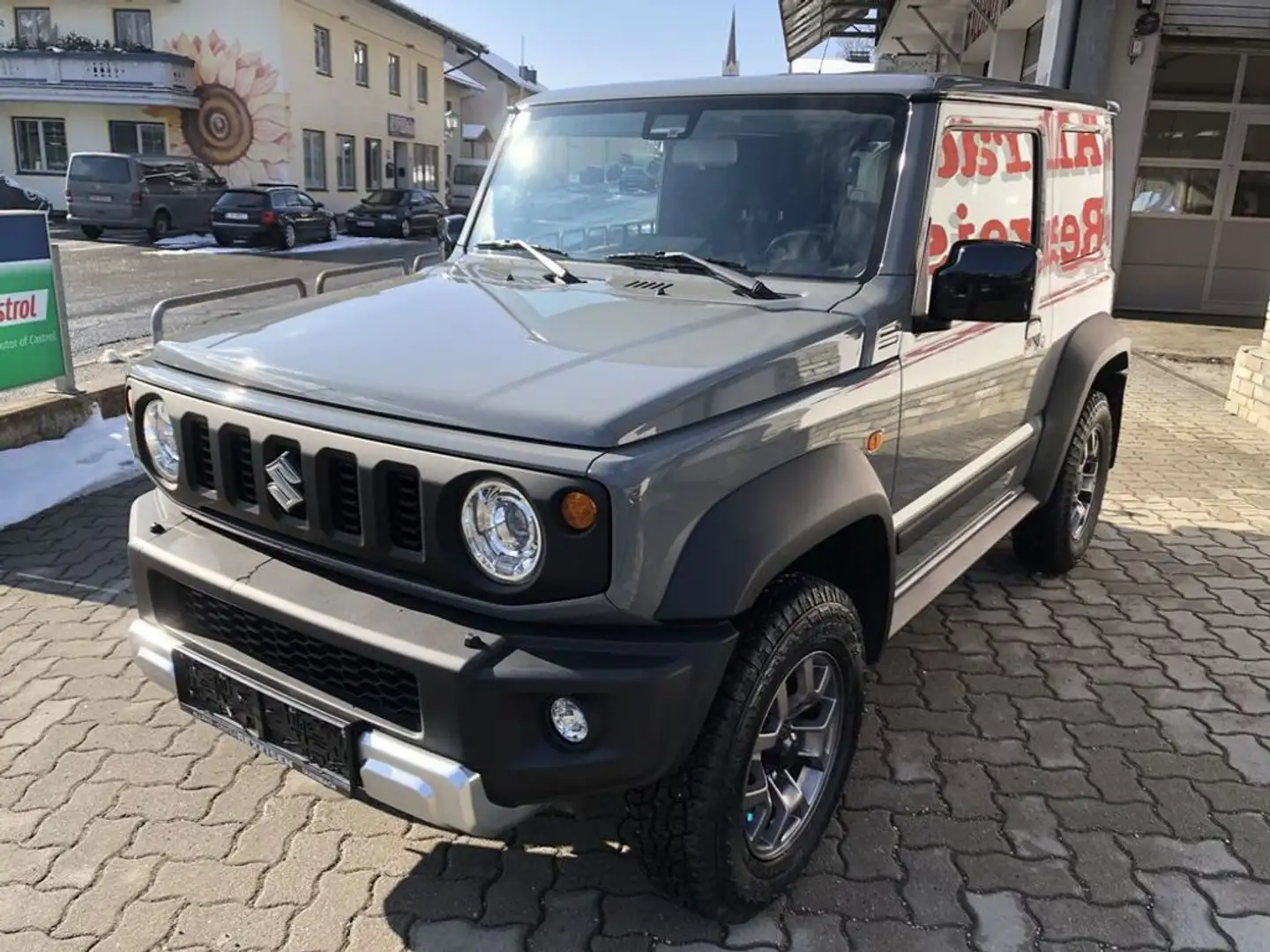 Suzuki Jimny 1,5 VVT Allgrip Flash 4 Sitze Gris - 1