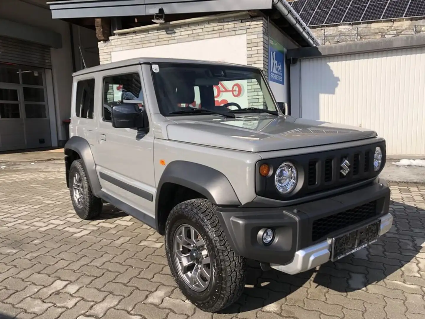 Suzuki Jimny 1,5 VVT Allgrip Flash 4 Sitze Gris - 2