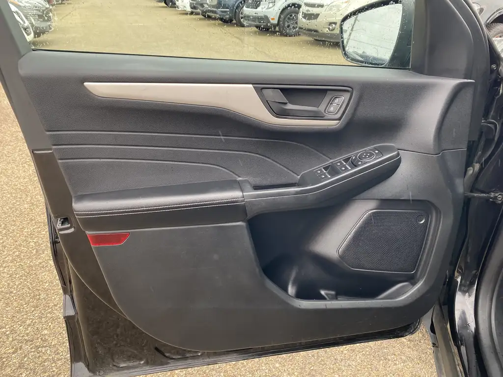 2022 Ford Escape SE | Push Start | Rear Cam | Parking Sensors — photo 6