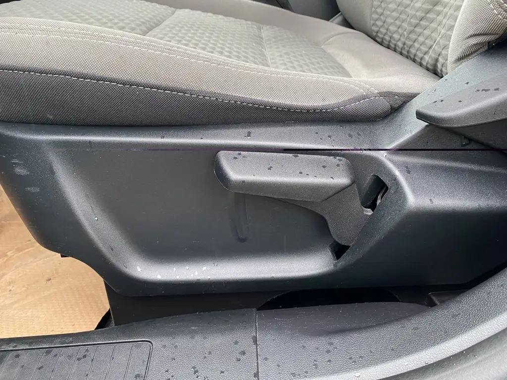 2022 Ford Escape SE | Push Start | Rear Cam | Parking Sensors — photo 8