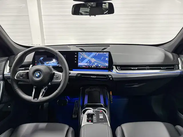 BMW Ix1 view 12