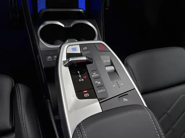 BMW Ix1 view 15