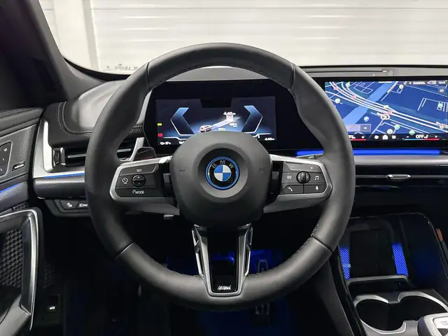 BMW Ix1 view 13