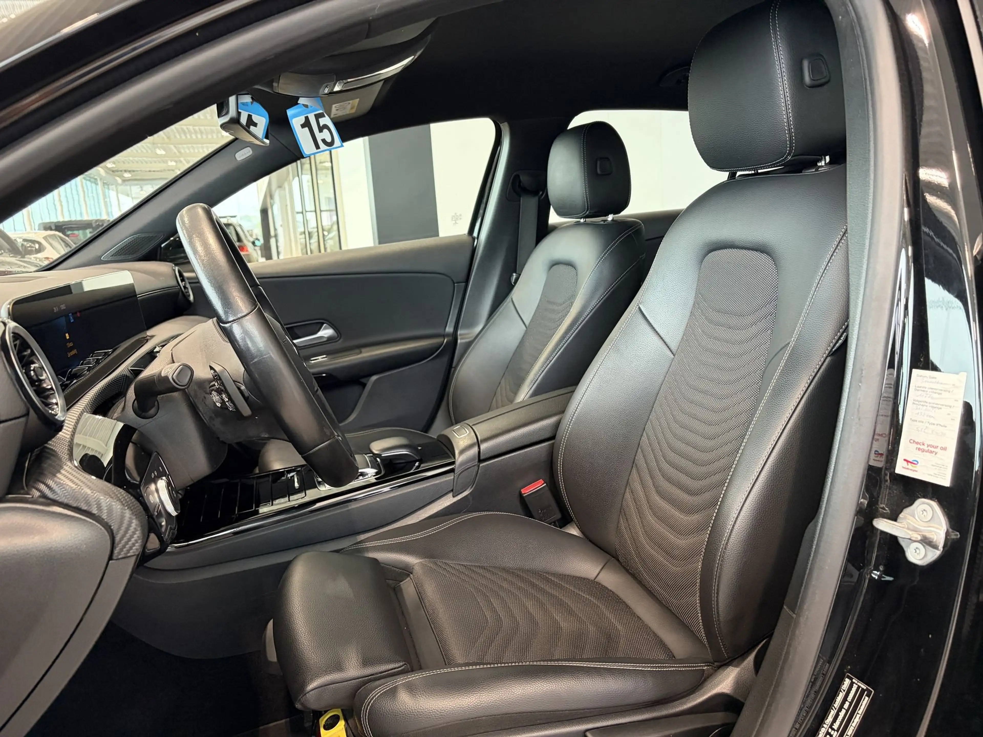 Mercedes-Benz A 180 Automaat / Camera / Cruisecontrol / Navigatie / Leder / — photo 11